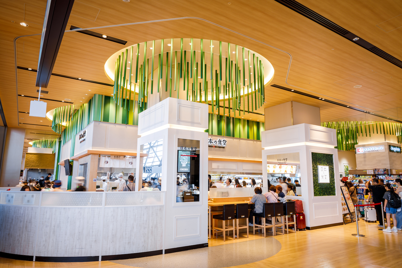 関西国際空港 第1ターミナルビル、MOODエリアの一部「PEACEFUL」の写真／Photo of the Peaceful Mood Area, one of the four Mood Areas in the Kansai International Airport's Terminal 1 Building