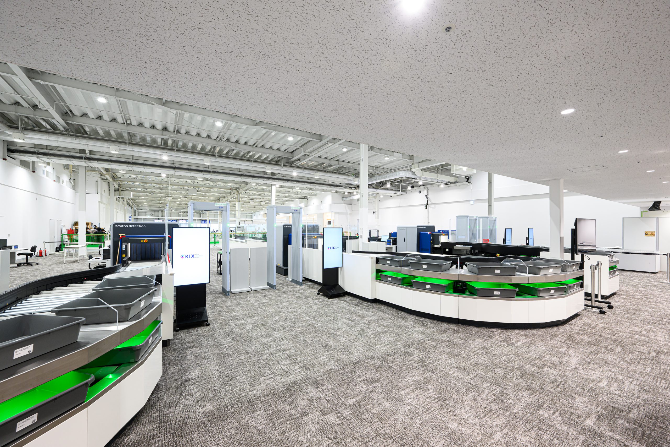 保安検査場の写真/Photo of the Security Checkpoint