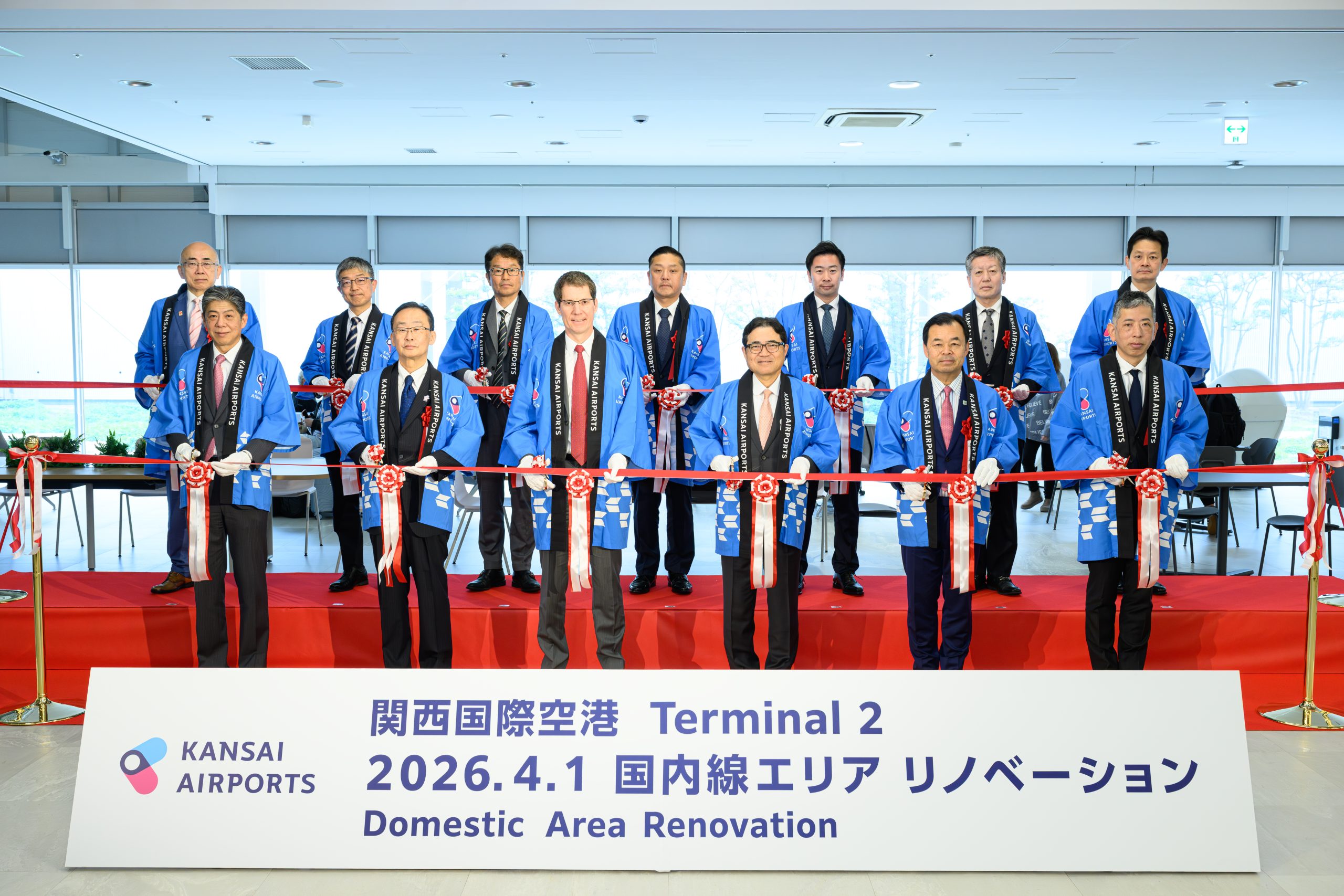 テープカットの写真/Photo of the Ribbon-cutting ceremony